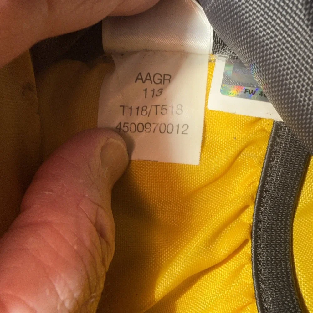 Vintage THE NORTH FACE Wasatch Backpack Gray Yellow